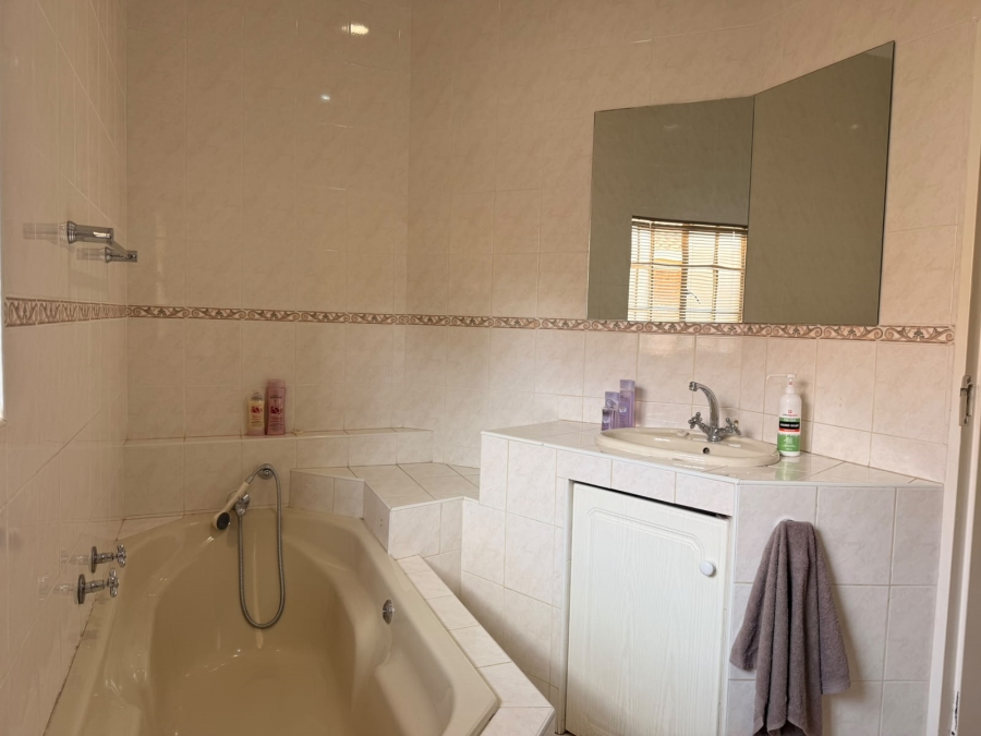 4 Bedroom Property for Sale in Cashan North West